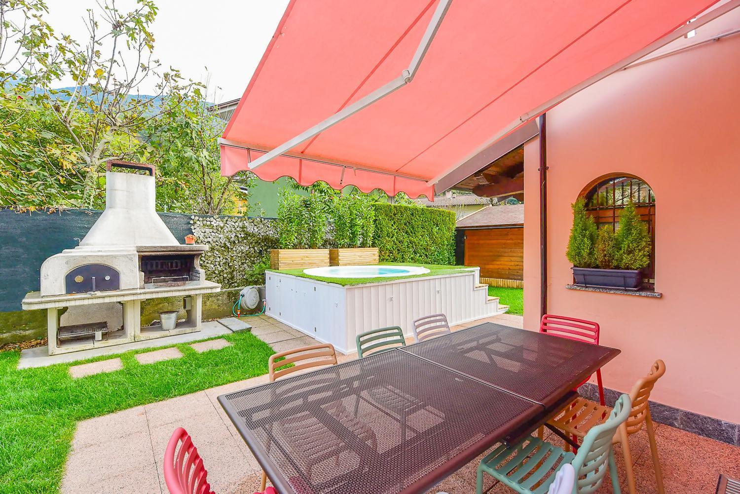 Jane E Jolie Holiday Home Private Swimming Pool Valbrona Exterior foto